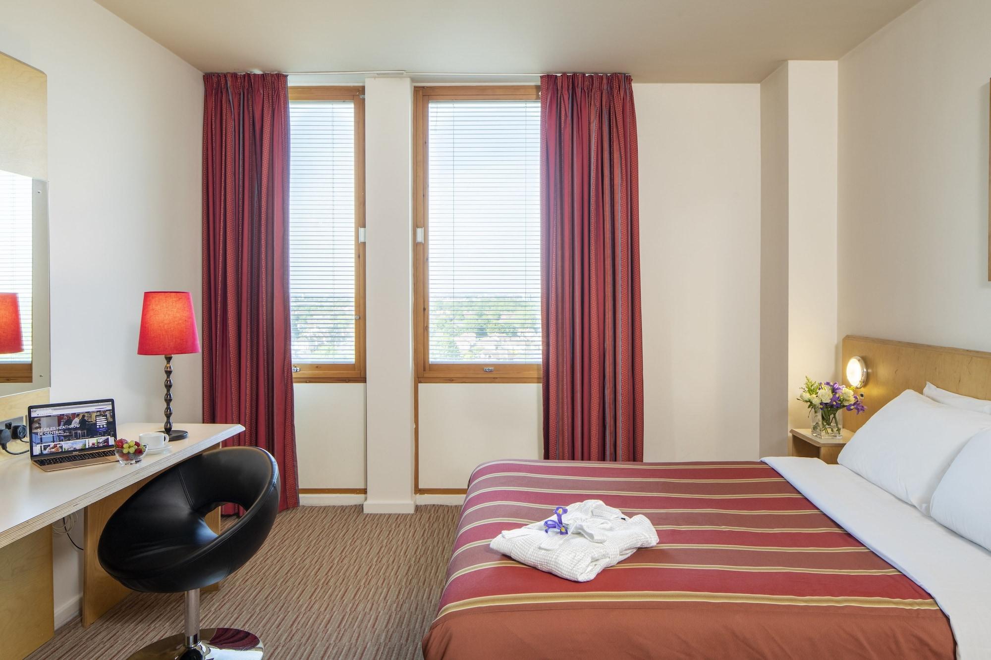 Feltham St Giles Heathrow - A St Giles Hotel מראה חיצוני תמונה