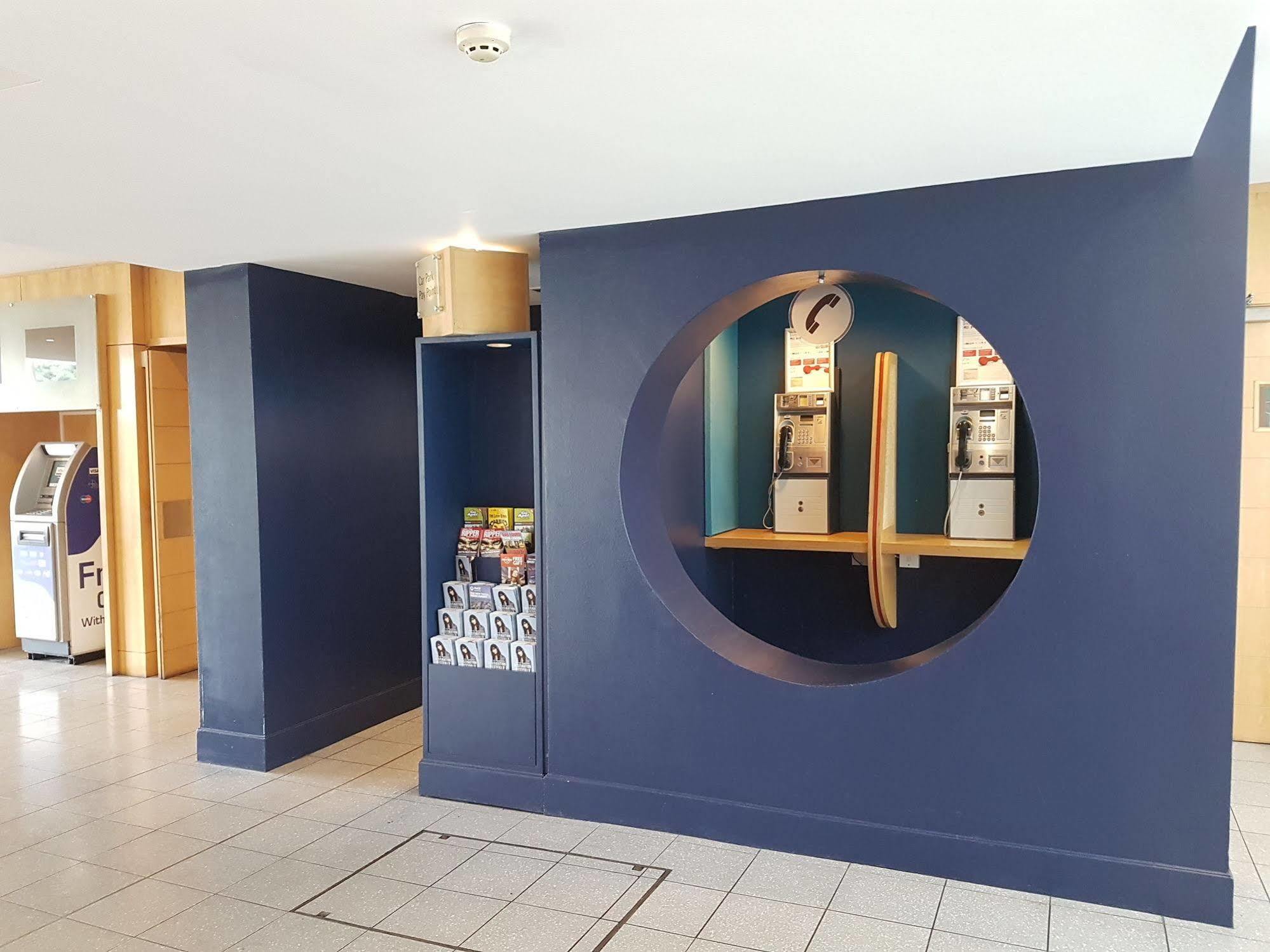 Feltham St Giles Heathrow - A St Giles Hotel מראה חיצוני תמונה